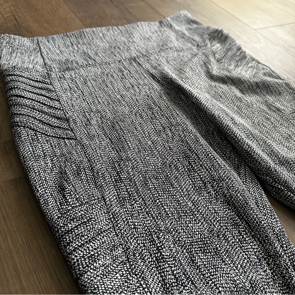 Athleta Delancey Textured Moto Tight Legging - Size Large - Picture 12 of 16